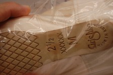 NIB Nikolay Suffolk Ulanova Ballet Pointe Shoes 2.5 XXXXX 5X MED Shank Not Retu