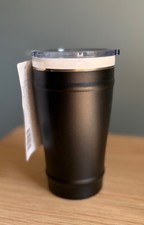 Vidrio de pinta aislado al vacío CeramiSteel de 16 oz negro con tapa