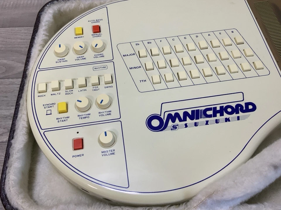 Suzuki Omnichord OM-27 Funciona con Estuche y Adaptador de Corriente - ¡Probado! - Imagen 3 de 4