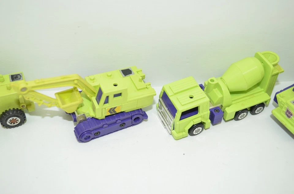 Original G1 Transformers Constructicon Lot x5 Long Haul Scrapper Devastator - Image 4 of 4
