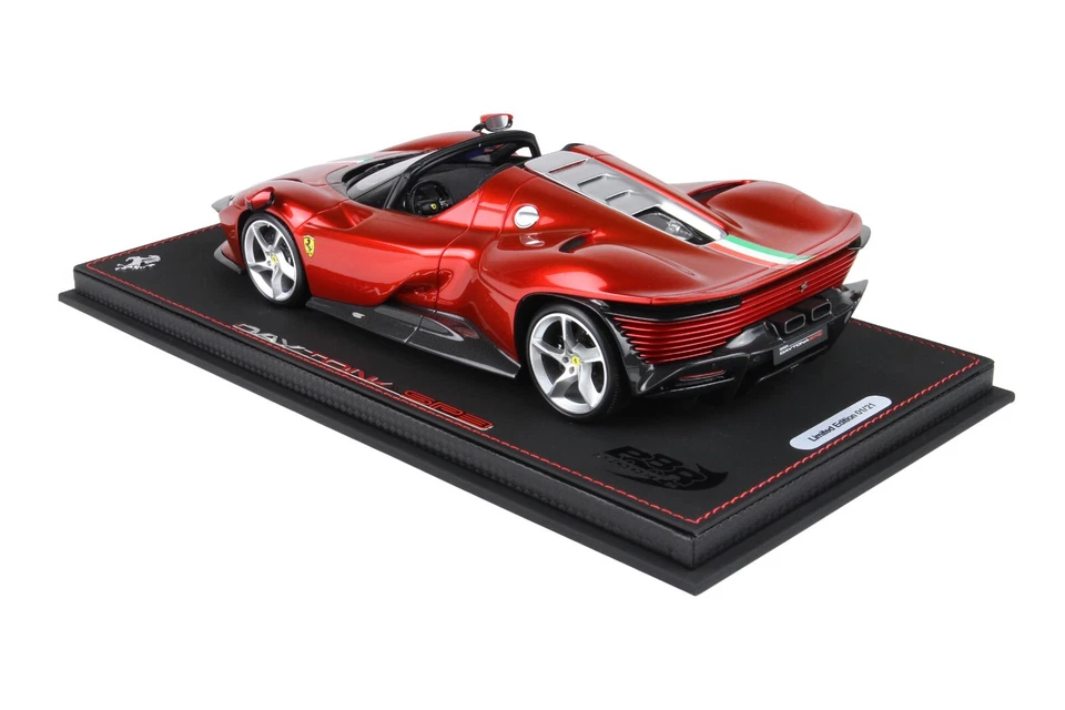 BBR Ferrari Daytona SP3 Icona Rojo Metálico Magma Italia Raya - Limitado 21 piezas 1/18 Foto 2 de 4