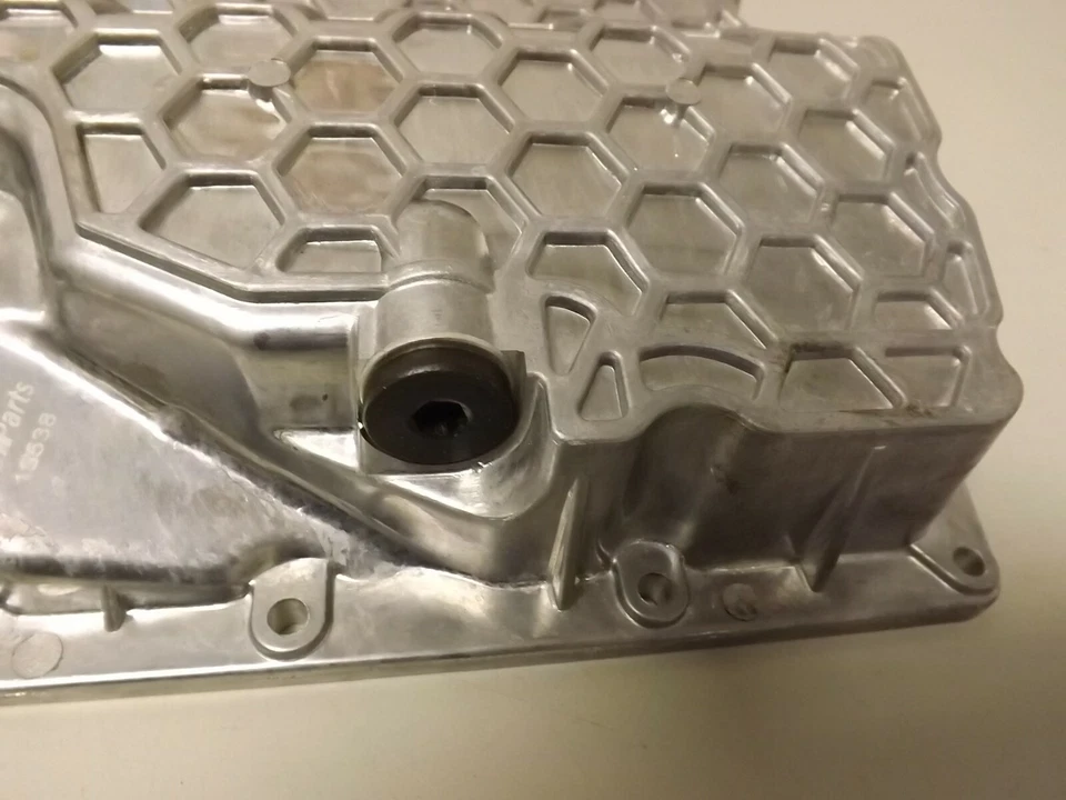 URO ALUMINIO ACTUALIZACIÓN CÁRTER DE ACEITE Y JUNTA para Volkswagen GTI 2015 2016 2017 Foto 4 de 4