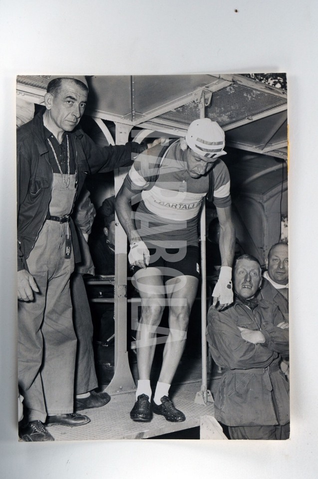 Gino Bartali - 1938 Tour de France - The Bicycle Art of Richard Vroom