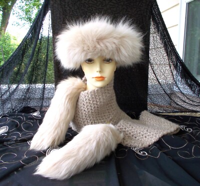 Vintage Taupe Knitted Scarf Neck Warmer & Matching Hat W/ Fox Fur Trim/Tails OS