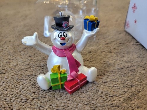 Hallmark Frosty Der Schneemann Weihnachtsschmuck mit Geschenken - Bild 3 von 7