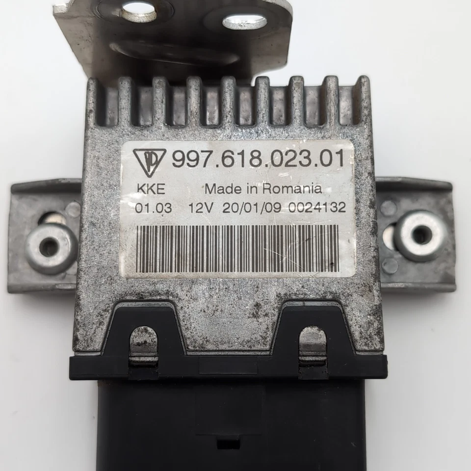 2005 - 2011 Porsche 911 Carrera 997 Fuel Pump Control Module 99761802301 - Image 4 of 4