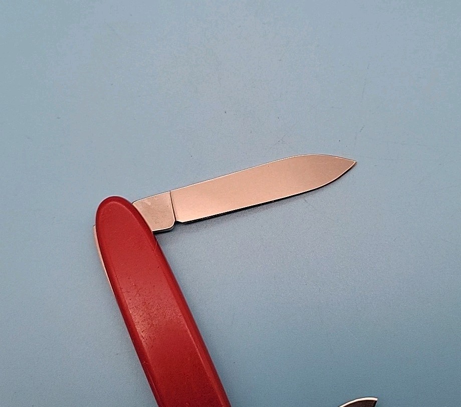Victorinox Excelsior 84mm Swiss Army Knife - Rostfrei - Red - Two