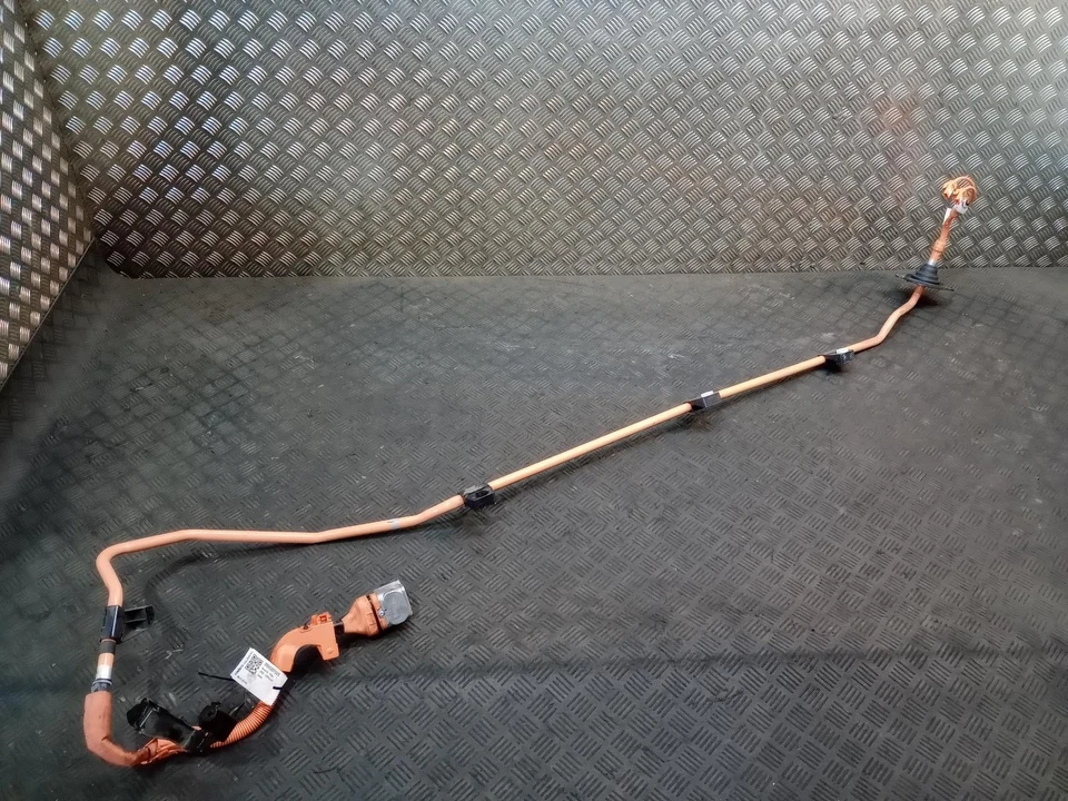 TOYOTA COROLLA CABLE WIRE LOOM BATTERY TO INVERTER HYBRID 821H102050B MK12 18-24 - Image 2 of 4