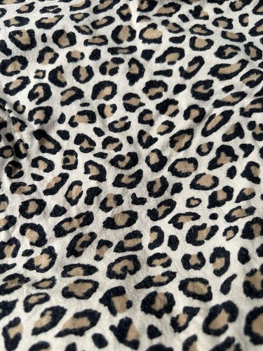 Girl Old Navy Leopard Print Top and Black Leggings- 4/5T - XS - Picture 3 of 4