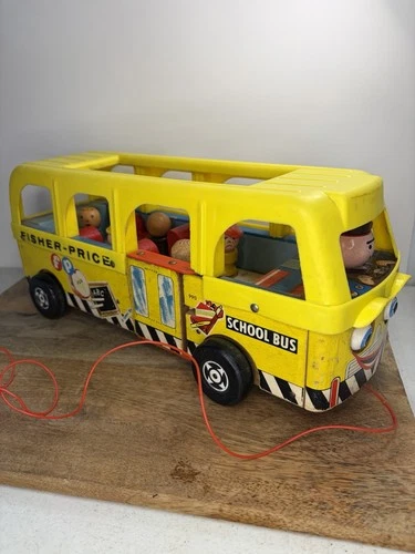Vintage Fisher Price Little People Safety School Bus #990 1962 5 Figures Driver