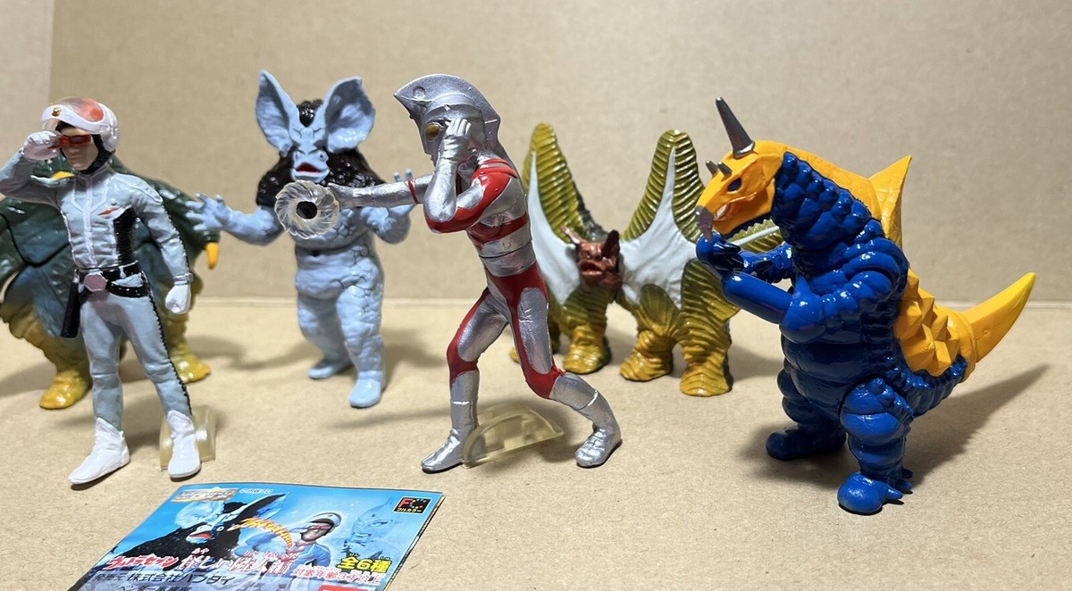 Ultraman Kaiju gashapon Bandai HG Rare Set Vintage Series 19