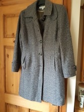 Ladies Fully Lined Wool Coat Size 14