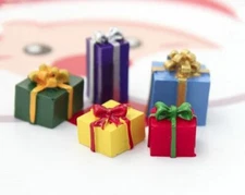 Miniature Dollhouse Fairy Garden S/5 Tiny Resin Christmas Presents-Buy 3 Save $5