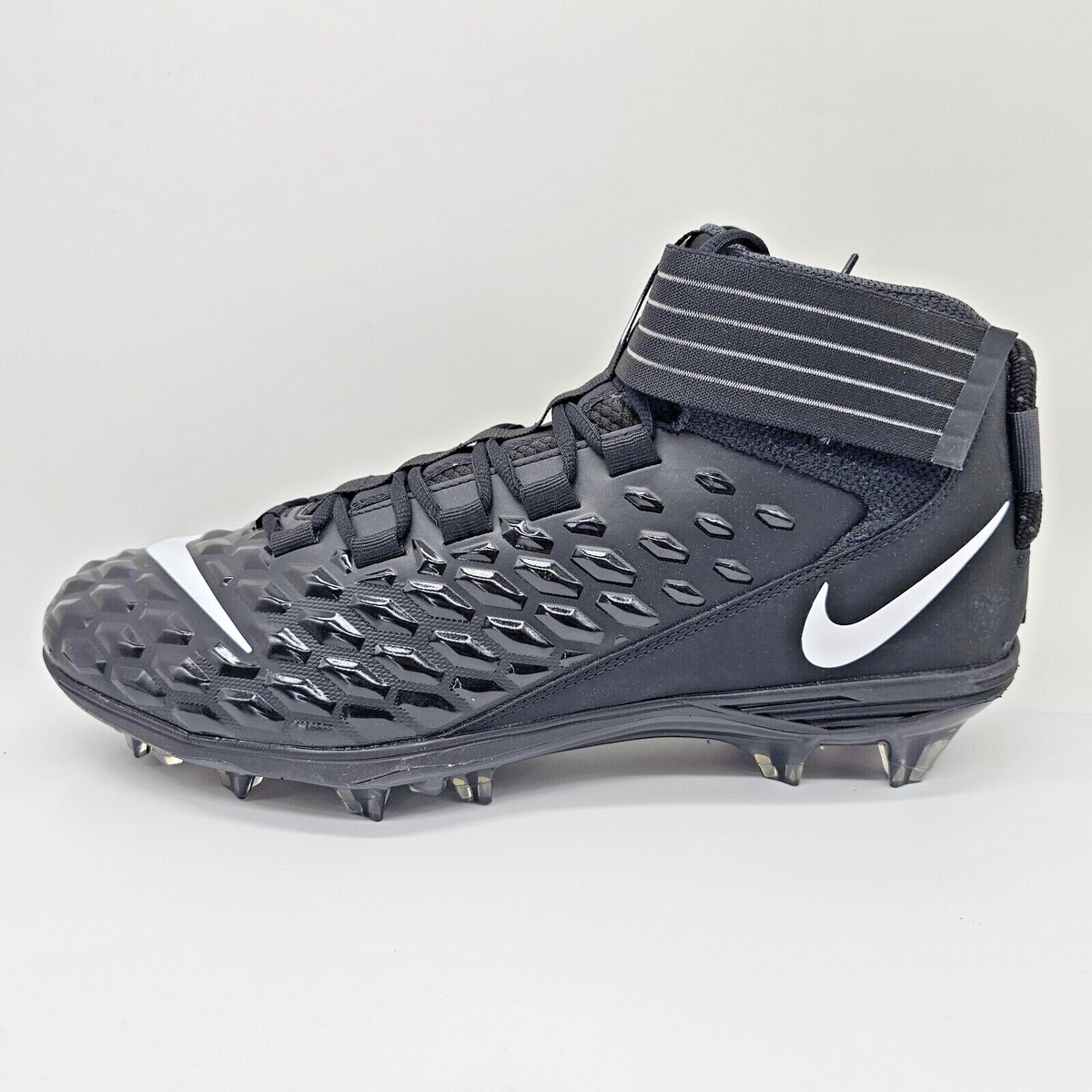 Nike Force Savage Pro 2 Men Size 10.5 Triple Black Football Cleat