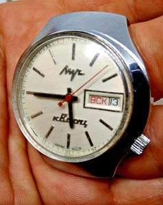 hybrid mechanical quartz