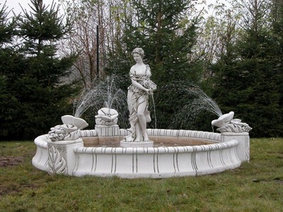 Brunnen aus Beton mit Pumpe, Steinguss, Garten Figur ...