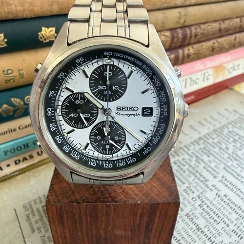 Vintage Seiko 7T32-7C60 Quartz Chronograph Alarm 39mm Panda dial 1996