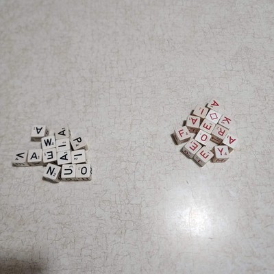 1976 DUPLICATE AD-LIB Board Game Replacement Part Pieces Wood Dice Blue & Red