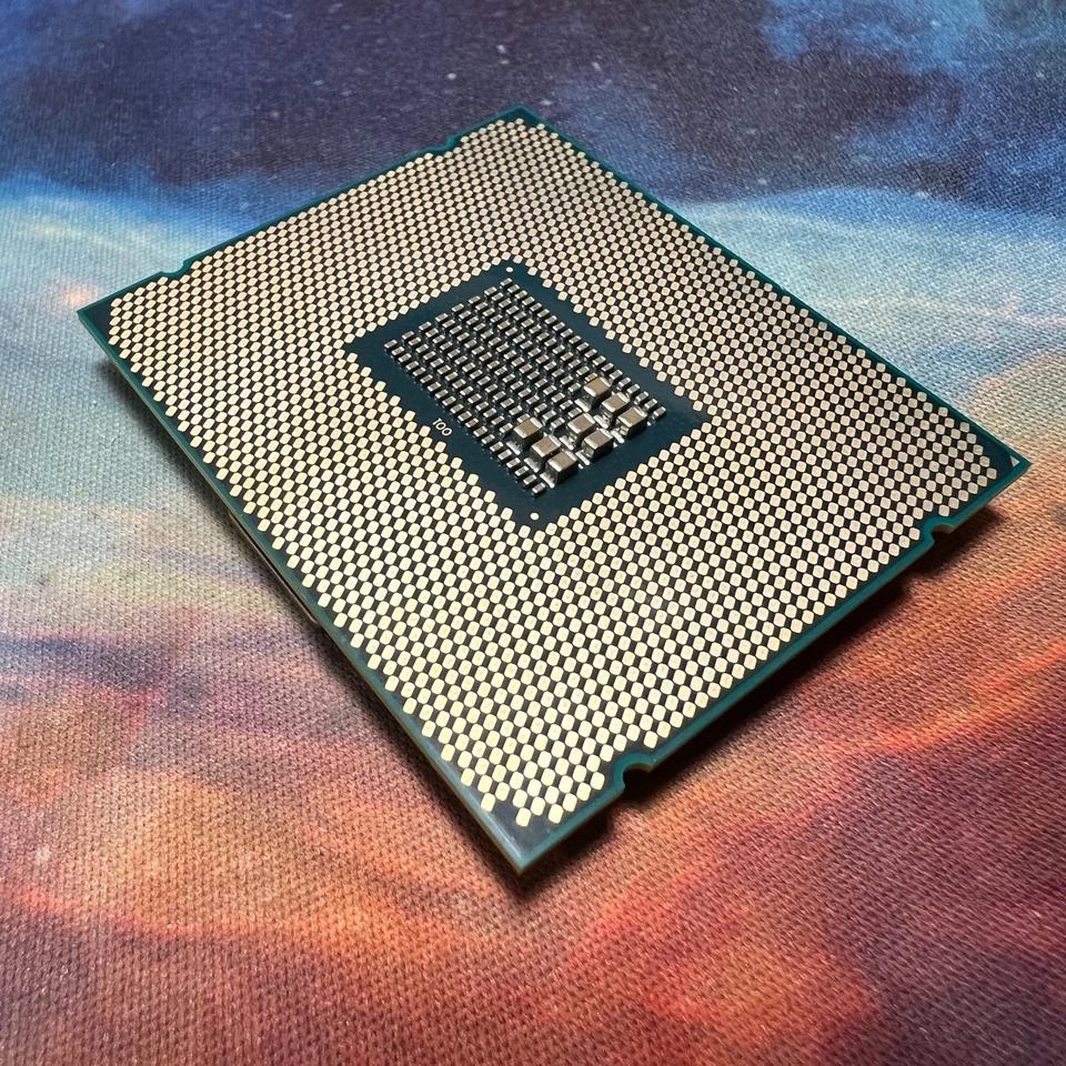 Intel Core i7-6950X 3.0GHZ 10-Core Extreme Ed. CPU! X99 Socket LGA2011-3 SR2PA - Image 3 of 4