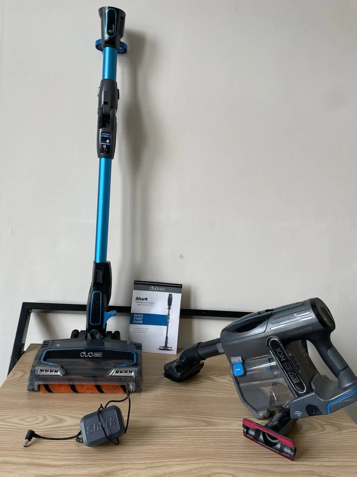 Shark Duo Clean IF200UK Cordless Stick Vacuum Flexology Charger Accessories  - Image 3 of 4
