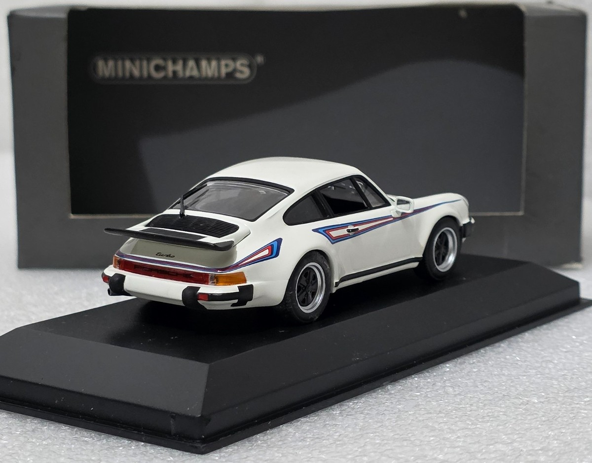 Porsche 911 (930) Turbo 3.0 Grand Prix White 1:43 Minichamps CA