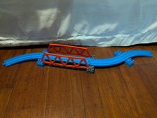 TOMY Thomas The Train Trackmaster Red Girder Bridge Set Curve section