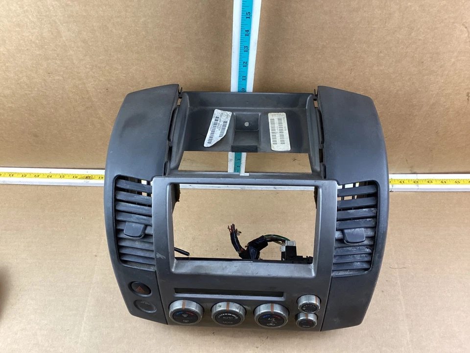 2005-2007 Nissan Pathfinder AC Heater Climate Control w/ Radio Bezel OEM - Image 2 of 4