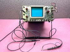 TEKTRONIX 465B OSCILLOSCOPE WITH PROBES