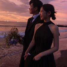 Elegant Black Halter Wedding Dresses A-Line Bow Sleeveles Customised Bride Gowns