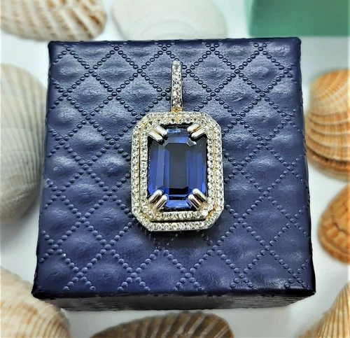 Certified 8Ct Heated Kashmir Sapphire Pendant In 18kGold Plated Sterling Silver