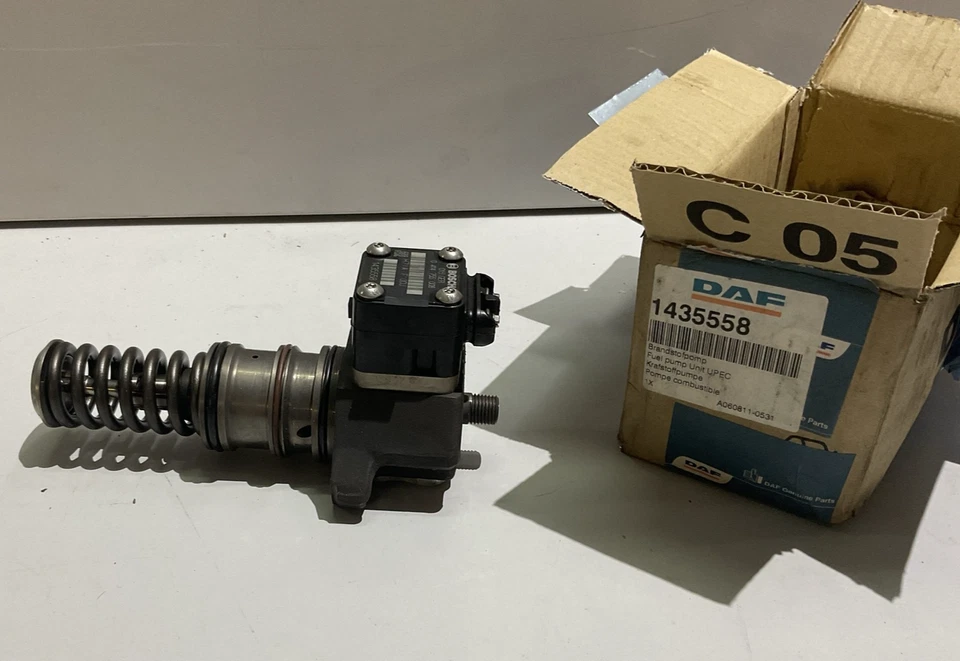 Original Bosch Pumpe Düse Einheit DAF 1435558 0414755008
- Bild 2 von 2