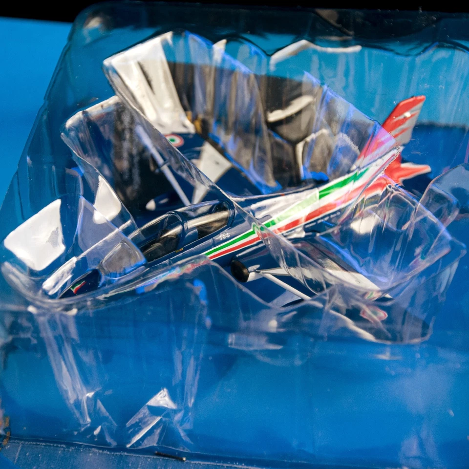 ⭐ Aeronautica Militare MB-339 Frecce Tricolore Centauria die cast MB339 - Immagine 3 di 4