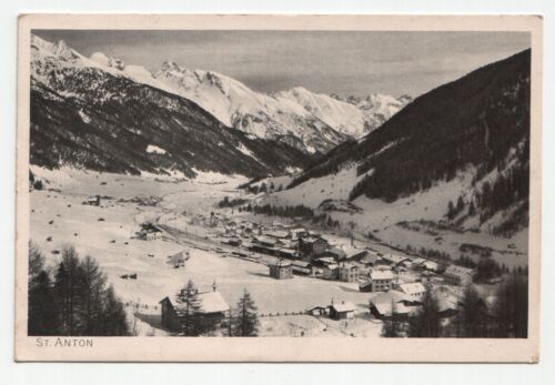Terrain de sports d'hiver St. Anton, 1300 m, a. Arlberg, Tyrol. - Photo 1/2
