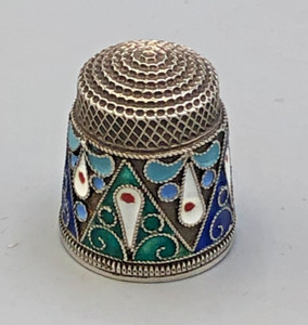 Saint Petersburg, Russia 915 fine silver Thimble with Plique a Jour work