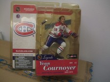 McFarlane NHL Legends Series 1  Yvan Cournoyer Montreal Canadiens variant chase