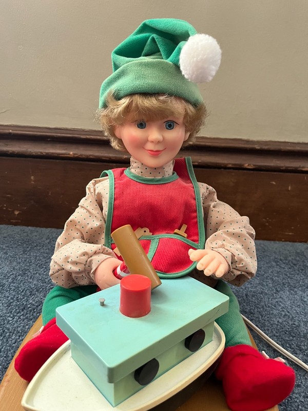 Vintage National Rennoc Santa's Best Animated Christmas Elf Boat W/ Orginal Box