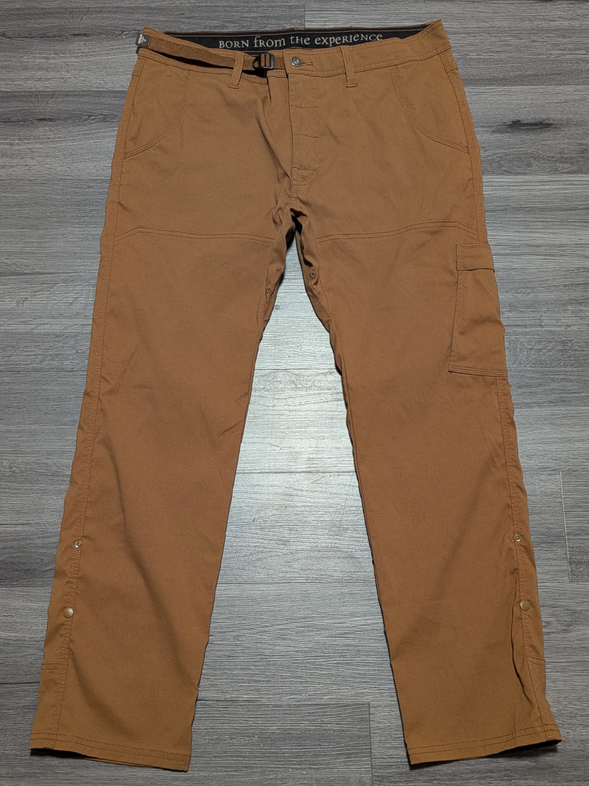 Foto 1 di 8