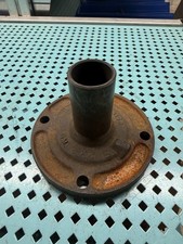 Used Gm 3915020 Muncie 4 Speed Front Bearing Retainer Chevy Camaro Chevelle