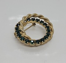 Vintage Circle Green Rhinestone Brooch Pin Gold Tone 1 1/4"