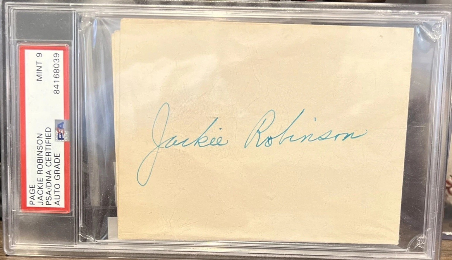 Jackie Robinson Autographed Signed Brooklyn Dodgers PSADNA 9. (Mint) 