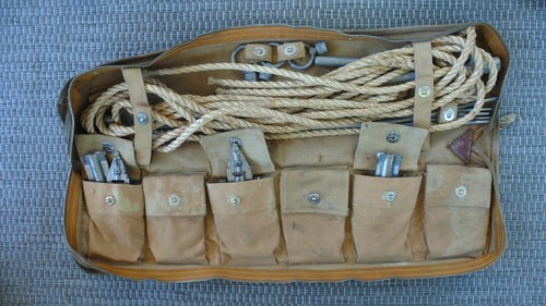 Vintage Airplane Mooring Kit With Zippered 27" X 7" Canvas Case Type D 4 - Picture 1 of 6