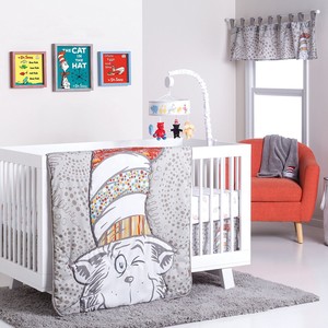 Dr-Seuss-Peek-a-Boo-Cat-in-the-Hat-4-Piece-Crib-Bedding-Set