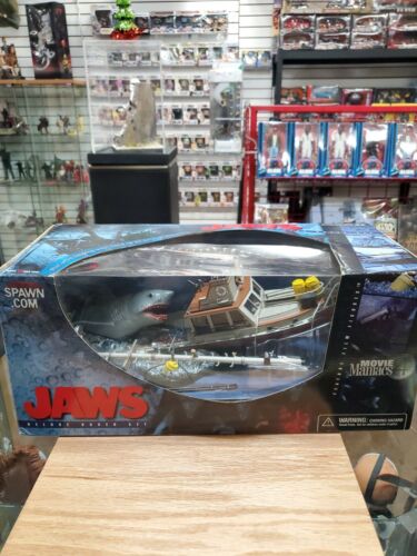 JAWS McFarlane Toys Deluxe Box Set - Movie Maniacs 4 - Neu, versiegelt, Regalwaren. - Bild 1 von 12