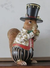 Raz Retired Christmas Squirrel Sculpture*Primitive/French Country/Mantel Decor