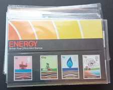 GREAT BRITAIN 1978-80 Selection of 17 Presentation Packs Face Value of Stamps £8