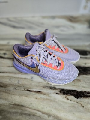 Nike LeBron 20 Size 7.5 Mens Purple And Gold | eBay display picture 3