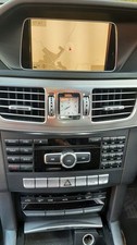 Mercedes-Benz E-Klasse W212 Navigation GPS Navi Radio A2129005327 Mercedes-Benz E-Klasse W212 Navigation GPS Navi Radio A2129005327