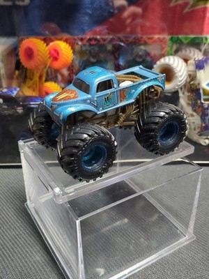 Spin Master Monster Jam W Reveal The Steel Color Change Truck 