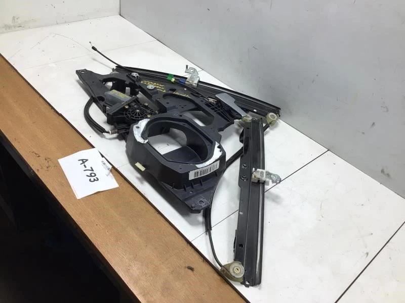 Lincoln Navigator 2003 regulador de ventana de puerta del conductor delantero izquierdo motor y transportista  Foto 2 de 4