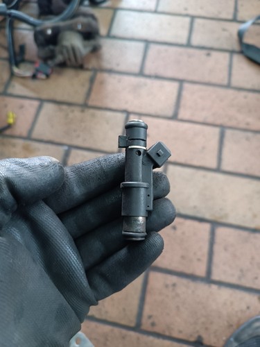 Peugeot 307 206 407 Einspritzdüse Einspritzventil 01F003A Original